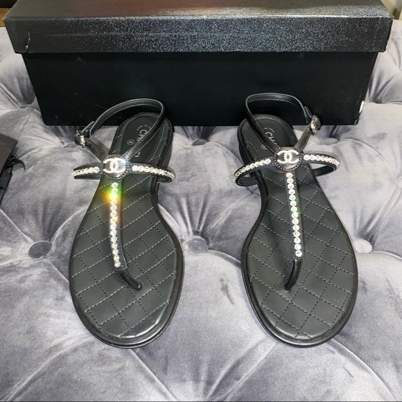 New Size 35.5 Chanel Black Thong Sandals Rhinestones - Picture 1 of 6